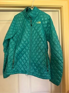 The North Face Teal Quilted Jacket thermoball
